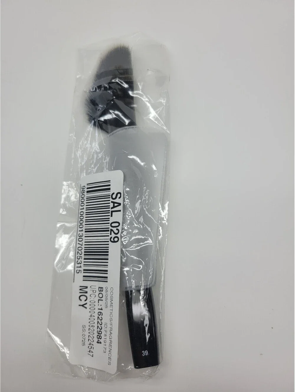 NYX Professional Makeup Face & Body Brush PROB39 (9